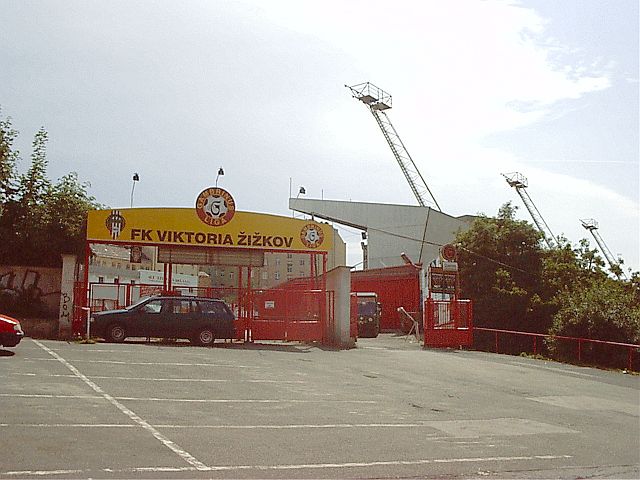 Prague Hotel : Neighbourhood - football stadium Viktorie �i�kov